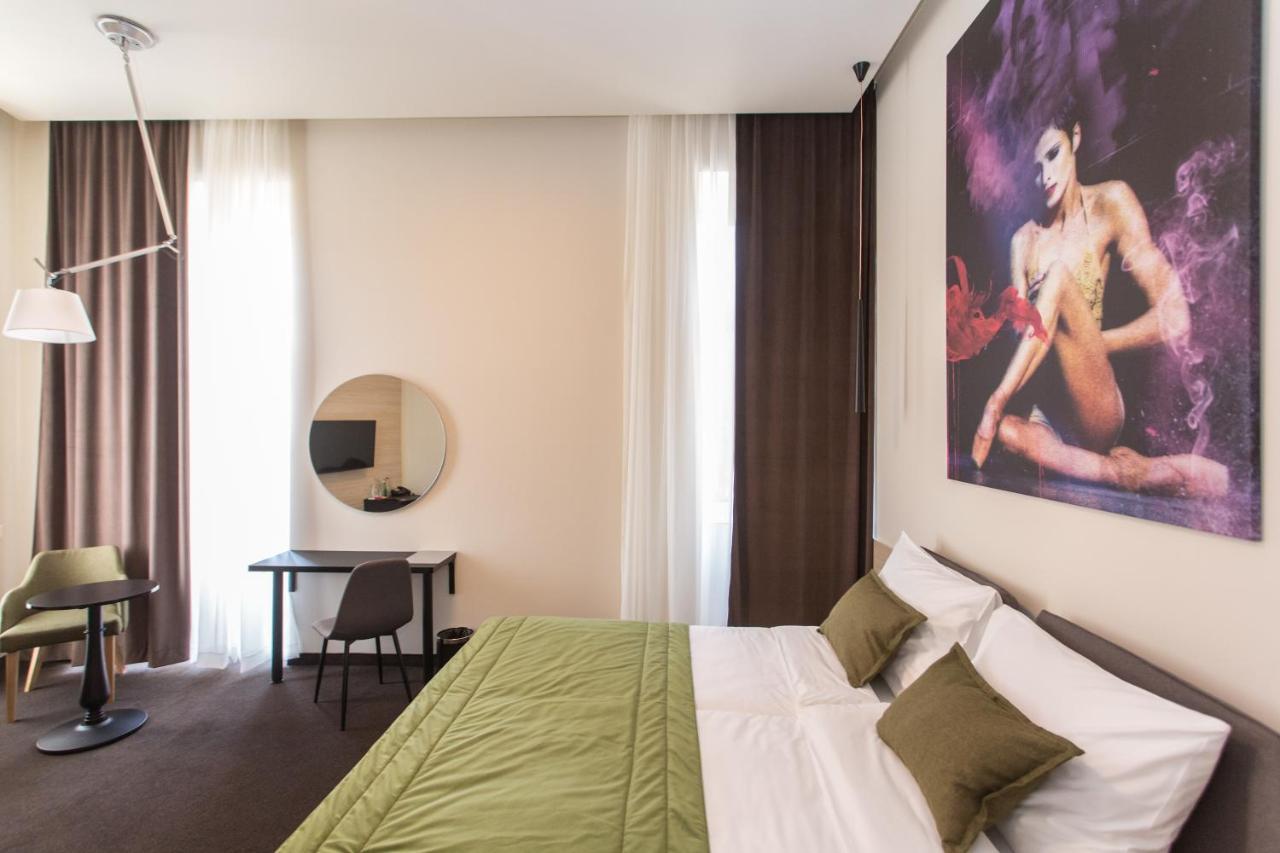 Hotel Grand Hedonist ปานเชโว ภายนอก รูปภาพ