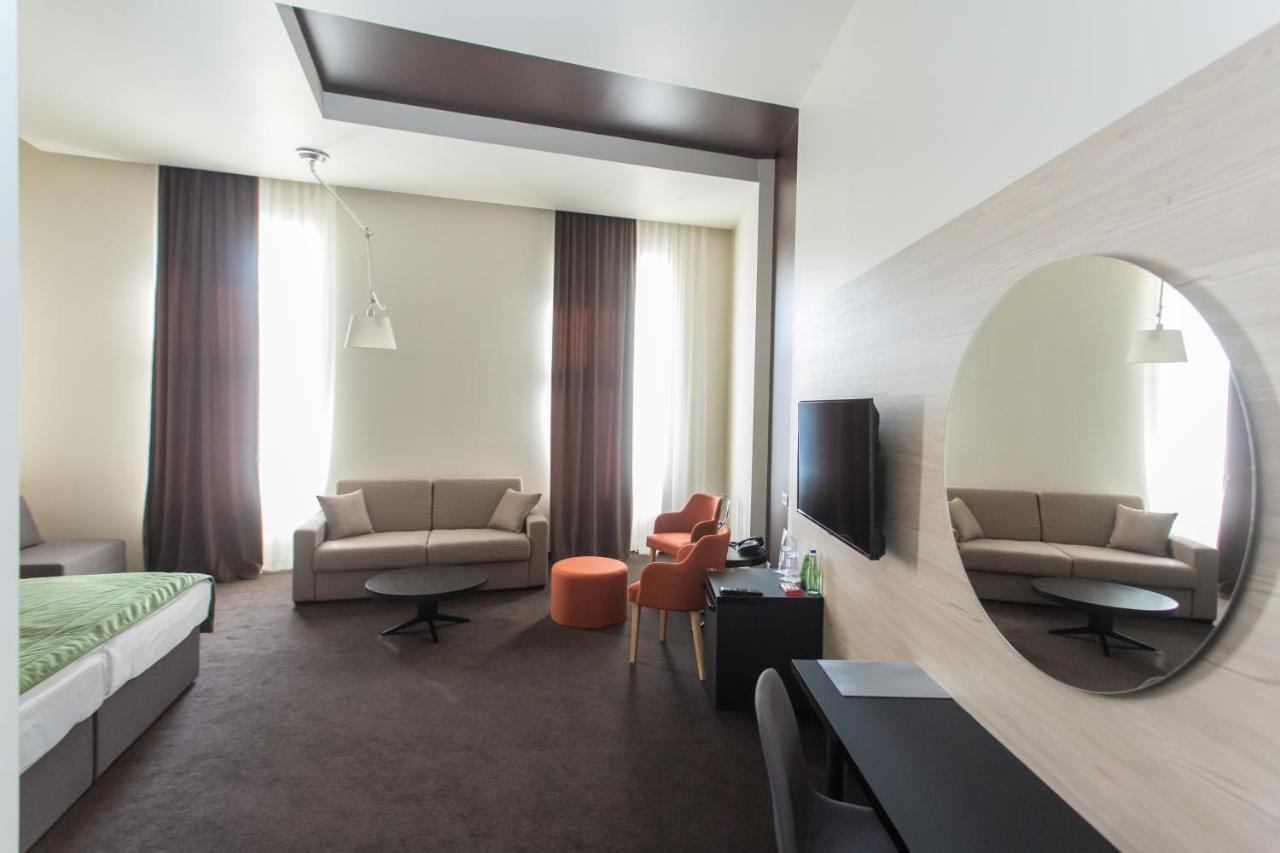 Hotel Grand Hedonist ปานเชโว ภายนอก รูปภาพ